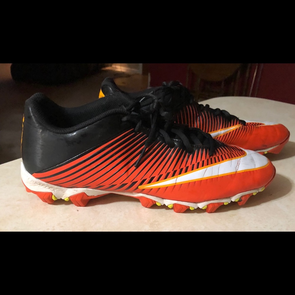 Men’s Nike Athletic Cleats.